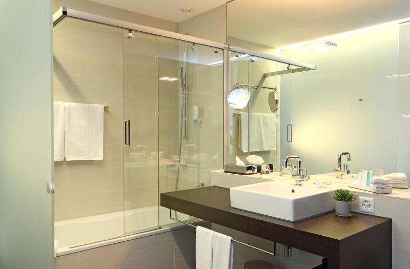 スタンダードトリプルルーム, Waldstätterhof Swiss Quality