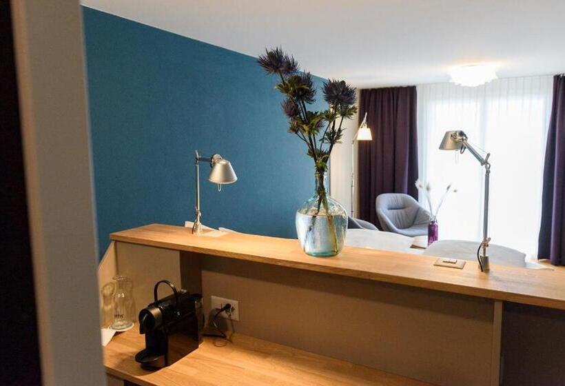 Comfort room with lake view, Seehotel Wilerbad Spa & Seminar