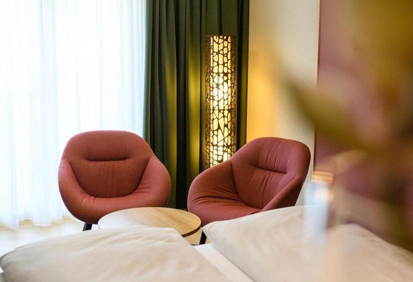 Comfort room with lake view, Seehotel Wilerbad Spa & Seminar