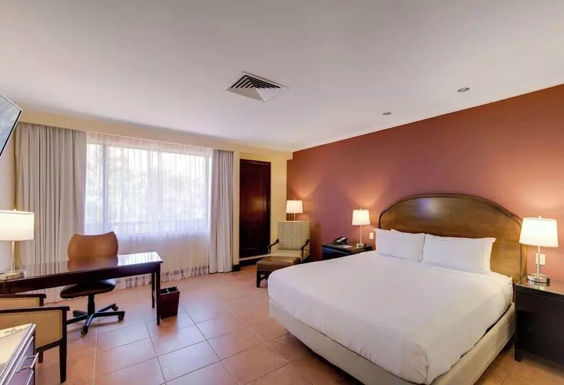 ２ダブルベッドのスタンダードルーム, DoubleTree by Hilton Hotel Cariari San Jose - Costa Rica