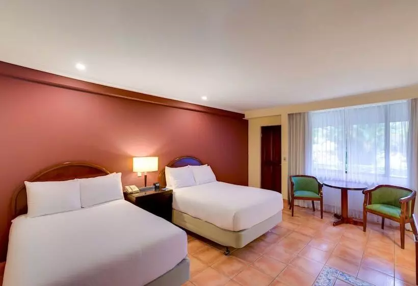 ２ダブルベッドのスタンダードルーム, DoubleTree by Hilton Hotel Cariari San Jose - Costa Rica