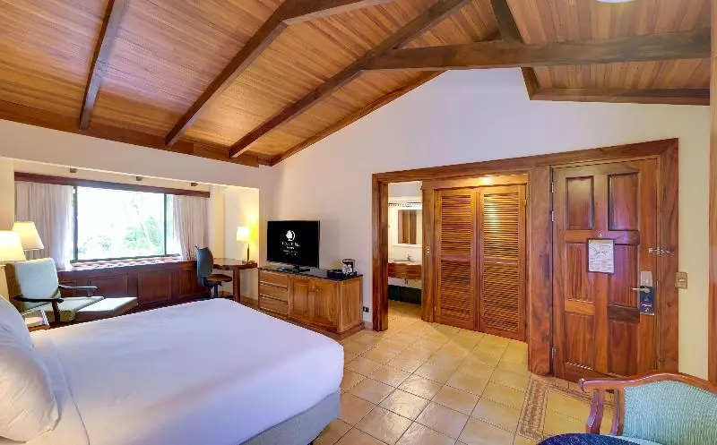 キングサイズベッドのスタンダードルーム, DoubleTree by Hilton Hotel Cariari San Jose - Costa Rica