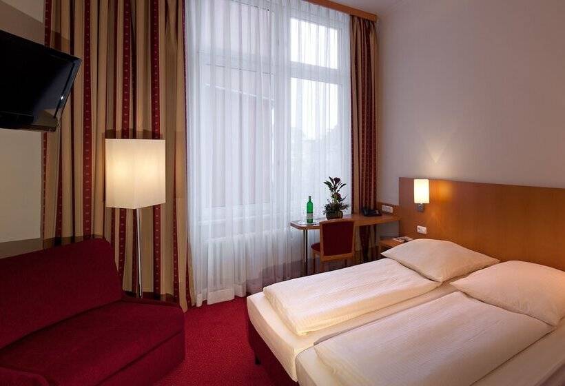 اتاق خانوادگی, Air In Berlin