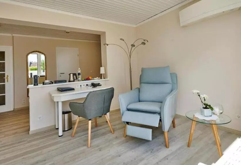 اتاق استاندارد یک نفره, Badhotel Sternhagen