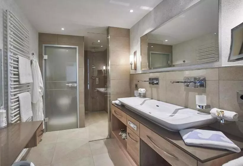 سوییت خانوادگی, Badhotel Sternhagen