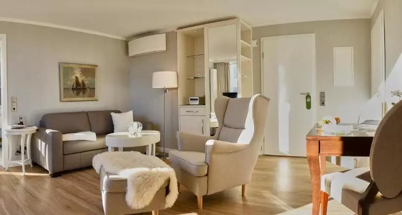 سوییت خانوادگی, Badhotel Sternhagen