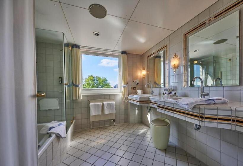 سوییت با چشم‌انداز دریا, Badhotel Sternhagen