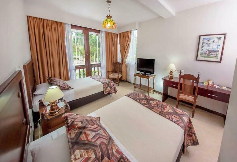 חדר סטנדרט לשלושה, Guadalajara