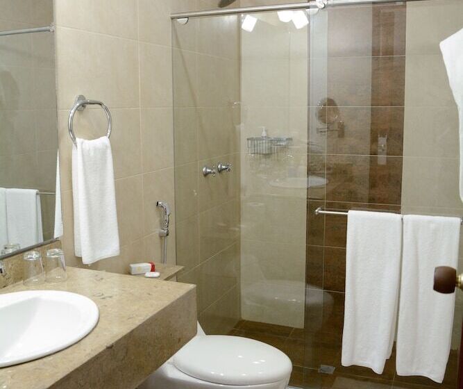 סוויטת ג'וניור, Guadalajara