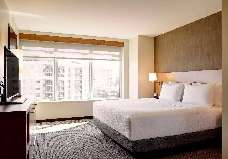 Superior-huone, Kempinski Hotel Beijing Yansha Center
