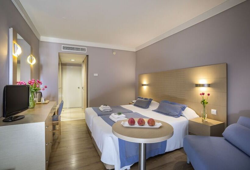 Quarto Estandar Vista Mar Lateral, Louis Ledra Beach