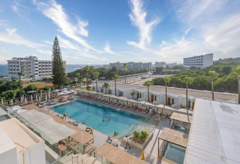 サイドオーシャンビュースタンダードルーム, Napa Mermaid Hotel & Suites