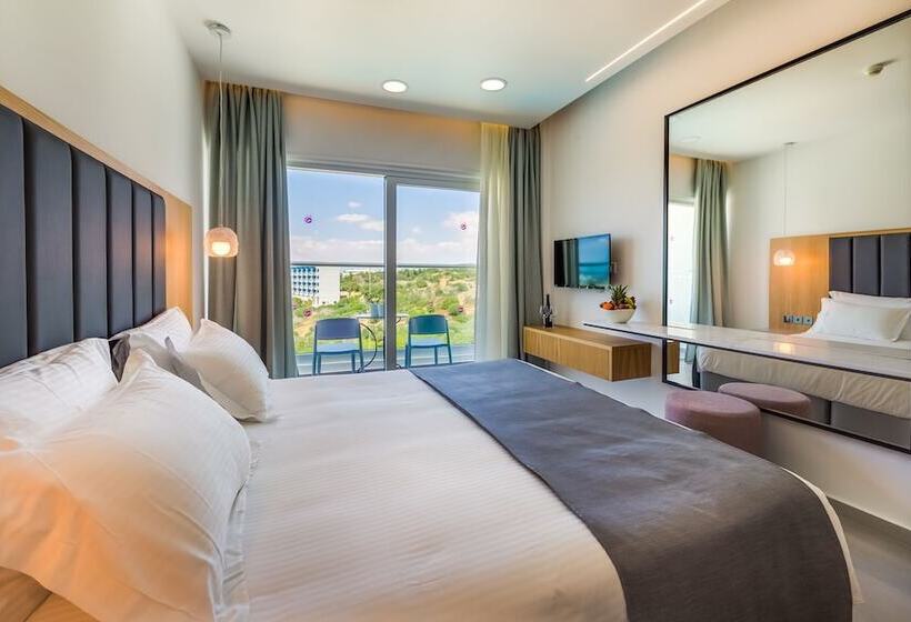 サイドオーシャンビュースタンダードルーム, Napa Mermaid Hotel & Suites