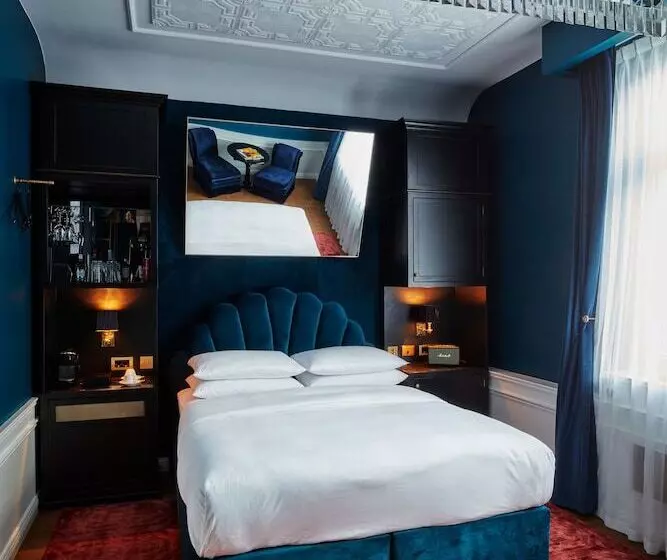 Klassisches Zimmer, Provocateur Berlin, A Member Of Design Hotels