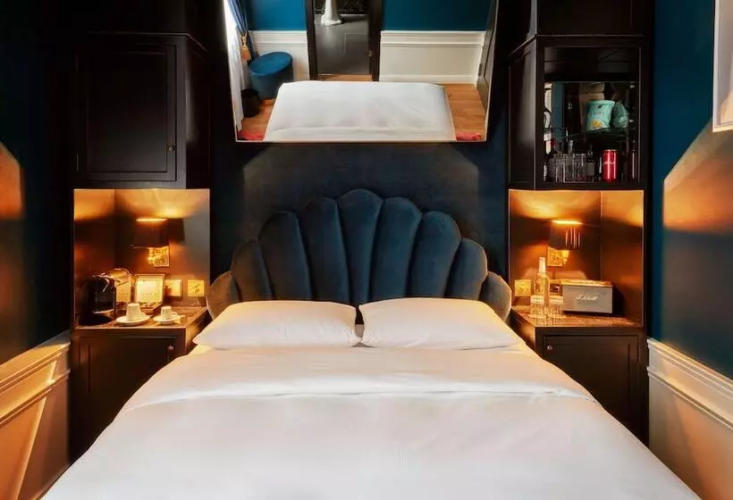 Basis Zimmer, Provocateur Berlin, A Member Of Design Hotels