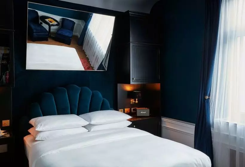Standardzimmer, Provocateur Berlin, A Member Of Design Hotels