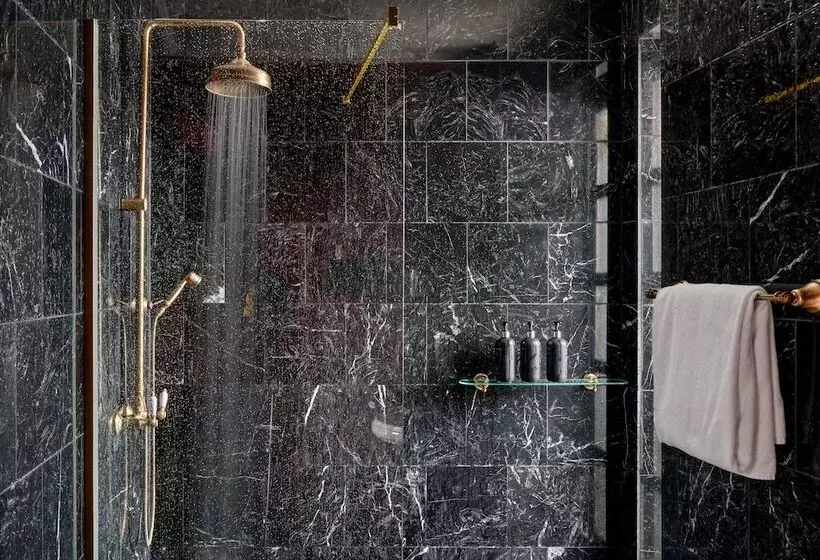 Suite mit Terrasse, Provocateur Berlin, A Member Of Design Hotels
