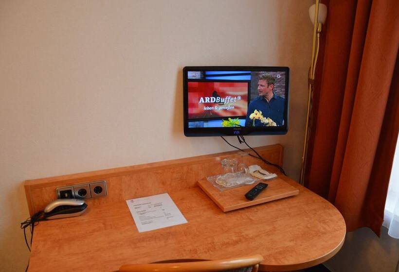 标准单人间, Steens