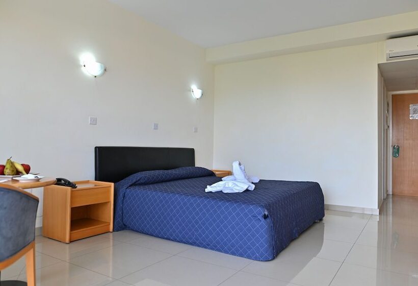 חדר סטנדרט, Veronica