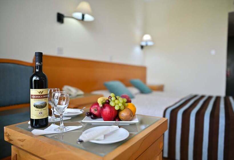 חדר סטנדרט, Veronica