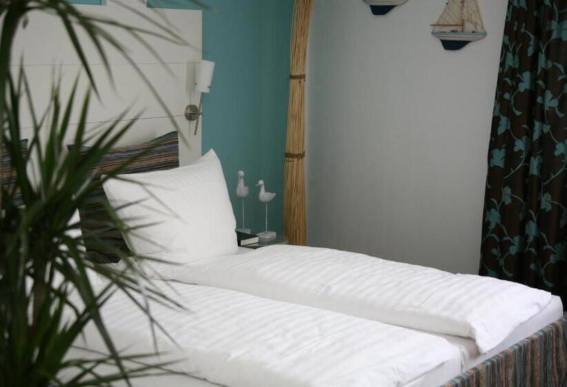 اتاق استاندارد تم دار, Wilhelm Busch