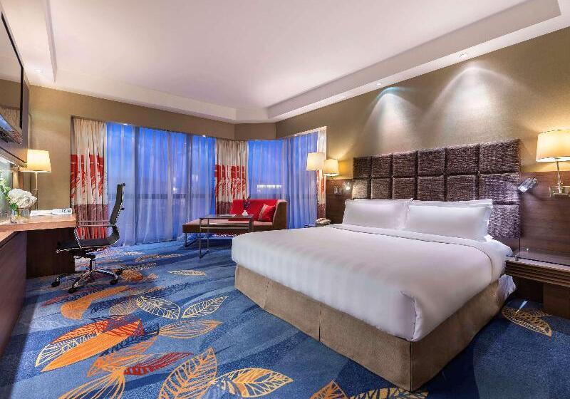 Deluxe Room King Size Bed, Novotel Beijing Peace