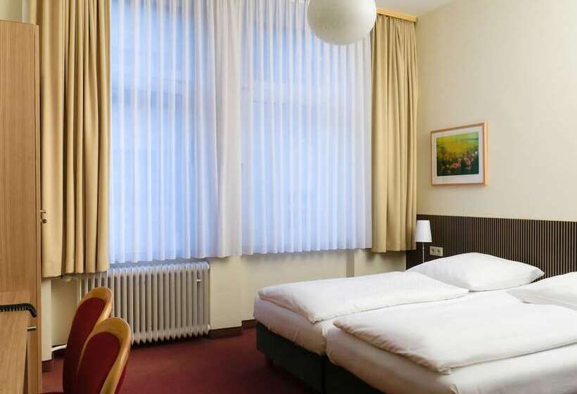 חדר סטנדרט, Aigner