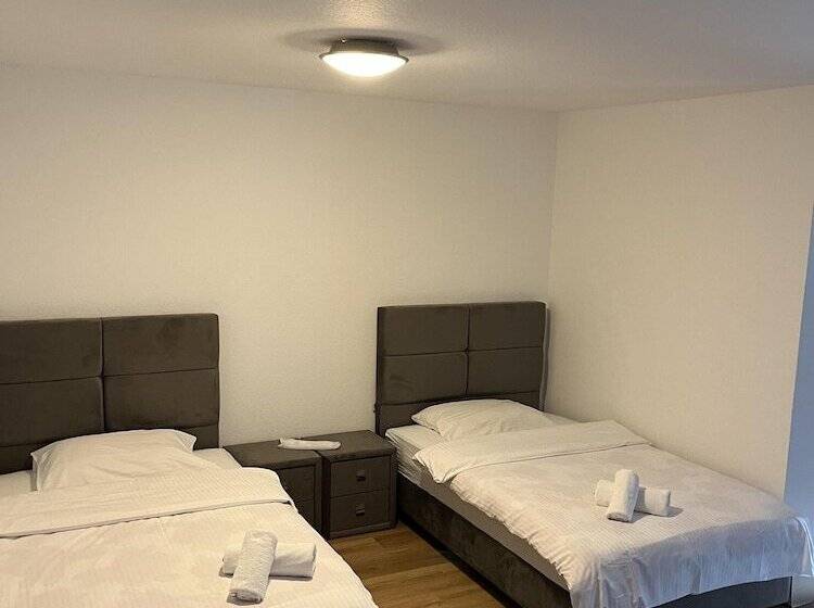 جناح ديلوكس, Bayrischer Hof