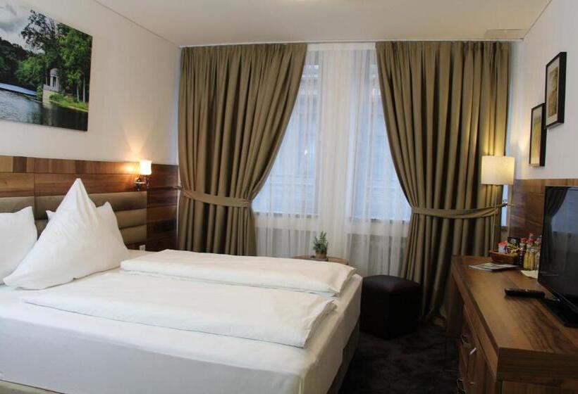 غرفة قياسية, Bayrischer Hof