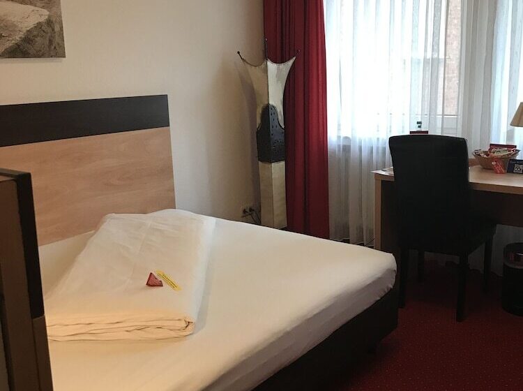 غرفة قياسية فردية, Cascade Superior