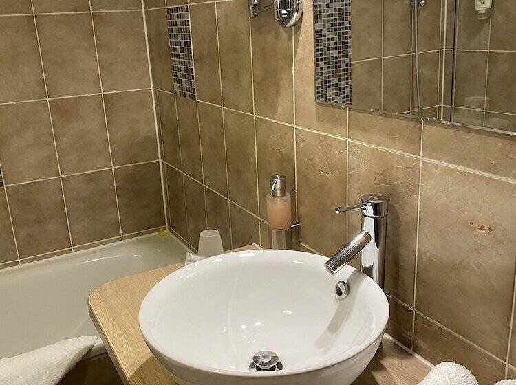 Номер Стандарт, Cascade Superior