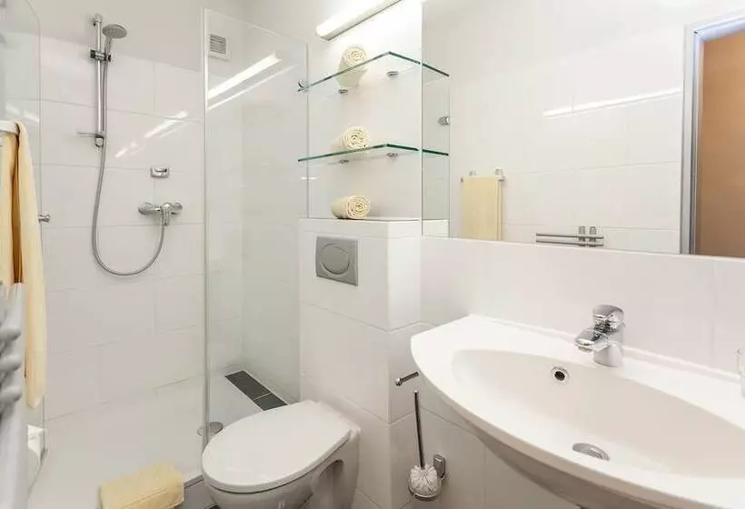 Standart Oda, Centro Hotel Goya Wolfsburg, Trademark Collection By Wyndham