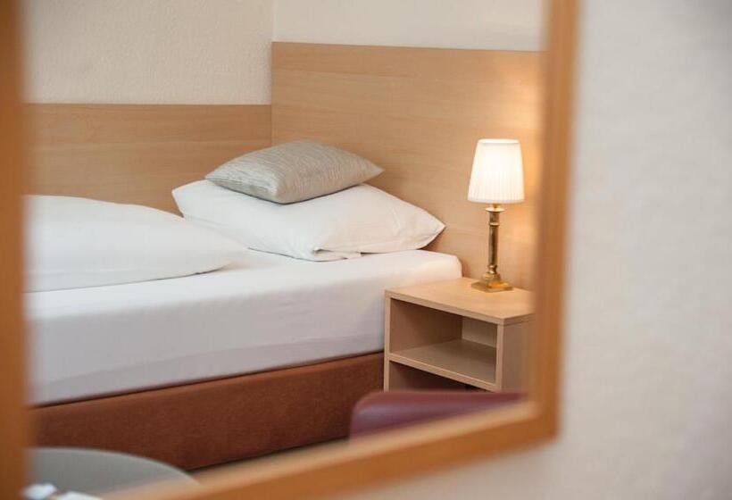 Номер Стандарт Индивидуальный, Comfort Garni Stadtzentrum