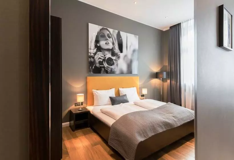 اتاق راحتی, Dusseldorf Mitte