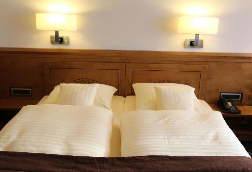 Номер Стандарт, Eden