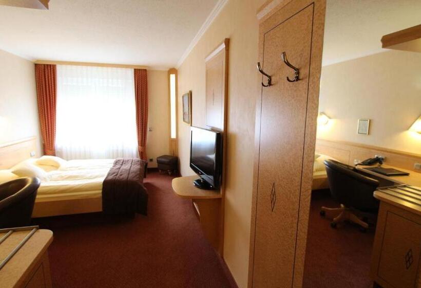 Номер Стандарт, Eden