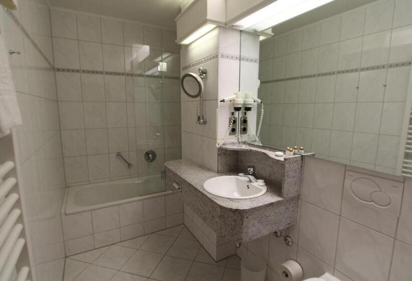 Номер Стандарт, Eden