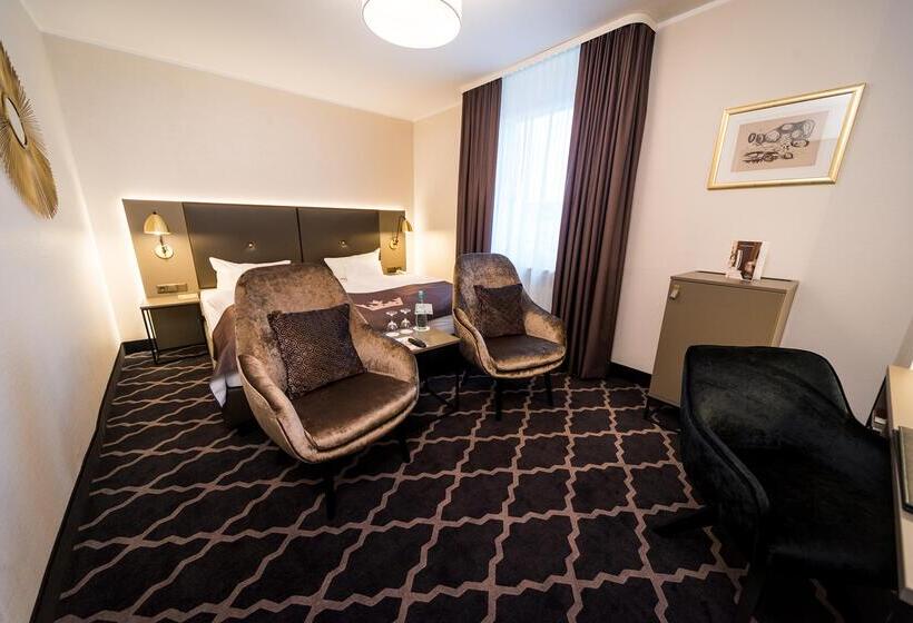 اتاق لوکس, Kaiserhof