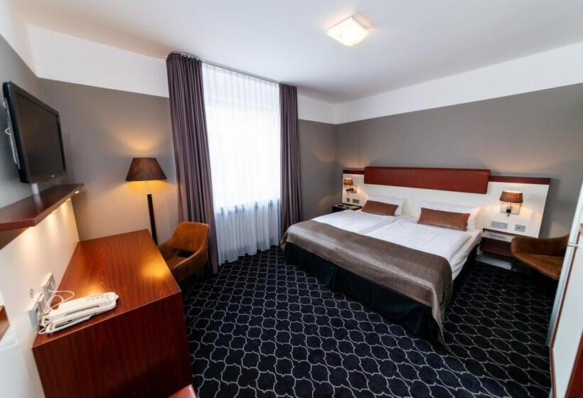 اتاق استاندارد, Kaiserhof