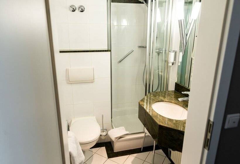 اتاق سوپریور یک تخته, Kaiserhof