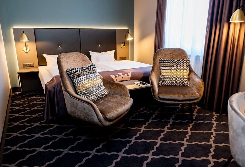 اتاق لوکس, Kaiserhof