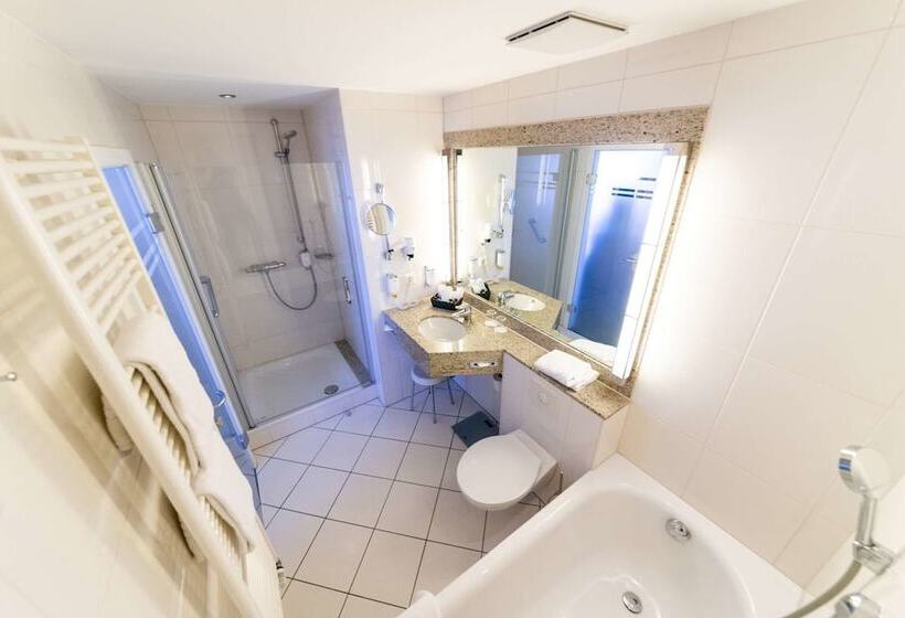 اتاق لوکس, Kaiserhof