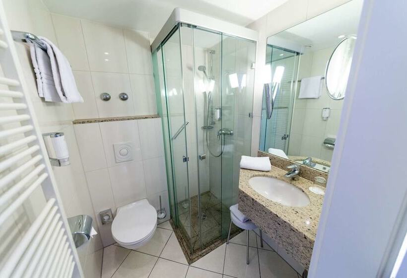 اتاق استاندارد یک نفره, Kaiserhof