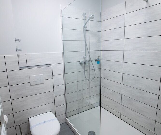 חדר סטנדרט, Mecklenheide