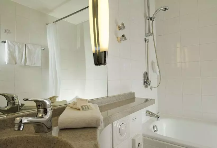 اتاق استاندارد, Mercure Hotel Düsseldorf Neuss