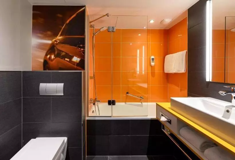 اتاق استاندارد, Mercure Hotel Köln West