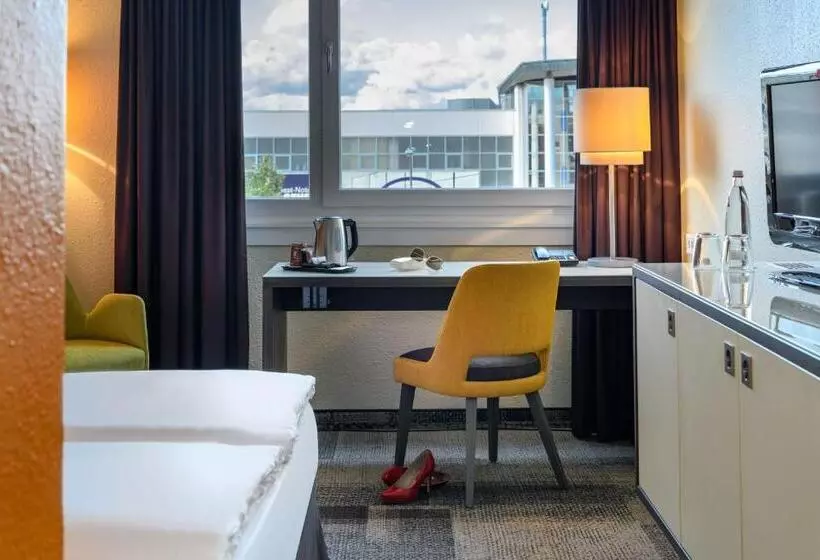 اتاق استاندارد, Mercure Hotel Köln West