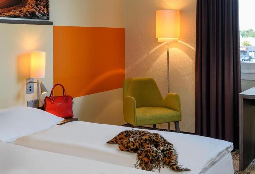 غرفة برستيج, Mercure Hotel Köln West