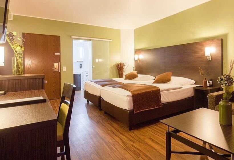 스탠다드 룸, Mondial