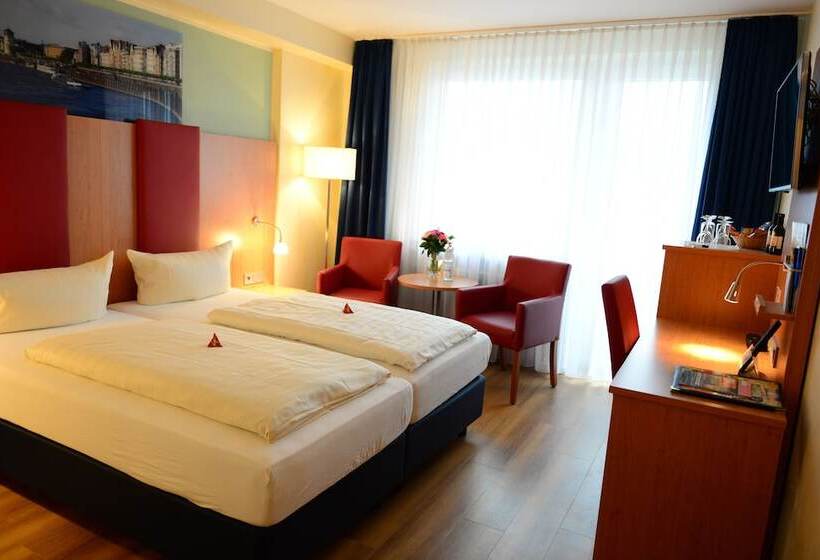 标准间, National Dusseldorf